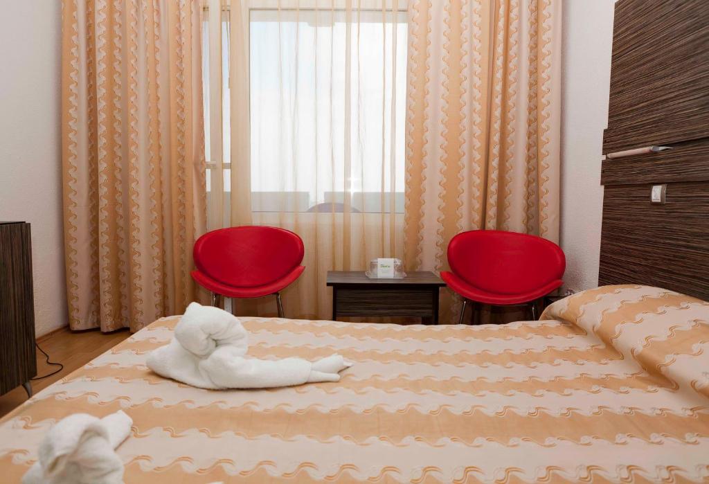Hotel Capitol Jupiter Room photo